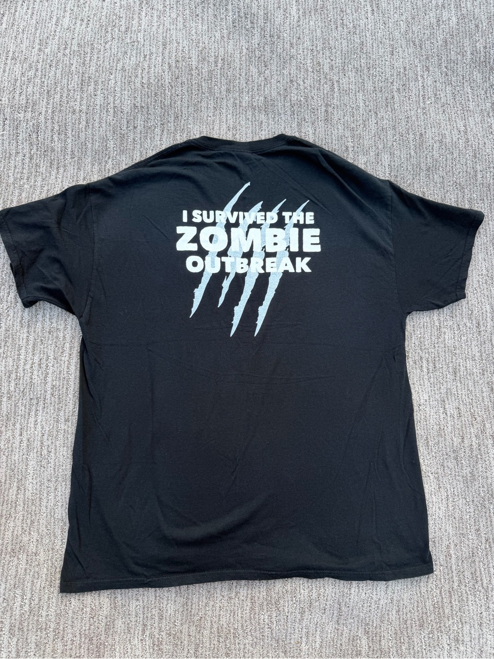 Pittsburgh Zombie Outbreak T-Shirt Mens Black Graphic Tee Horror Graphic - Picture 4 of 4